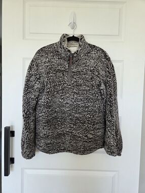 Thread & Supply Wubby Fleece Pullover